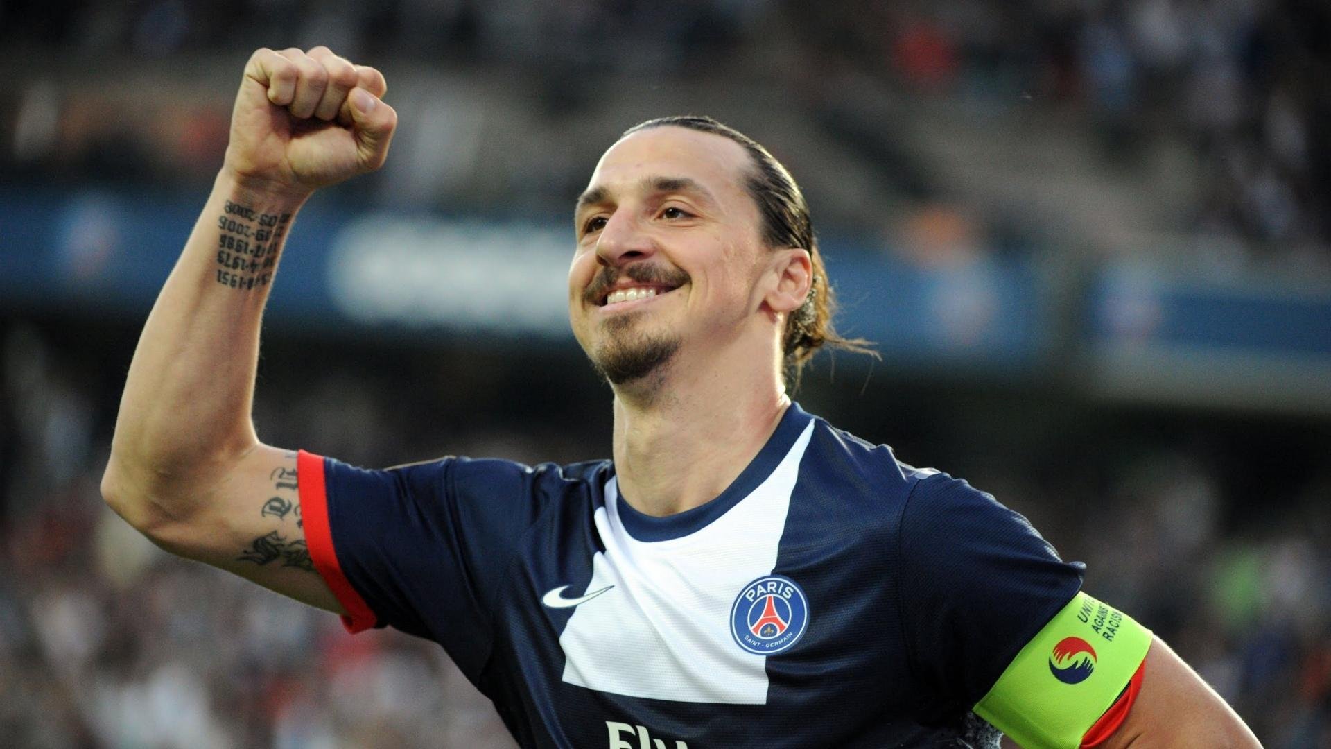 “马科斯·莫奇：阿根廷美洲狮队的后防新星，未来潜力无限”